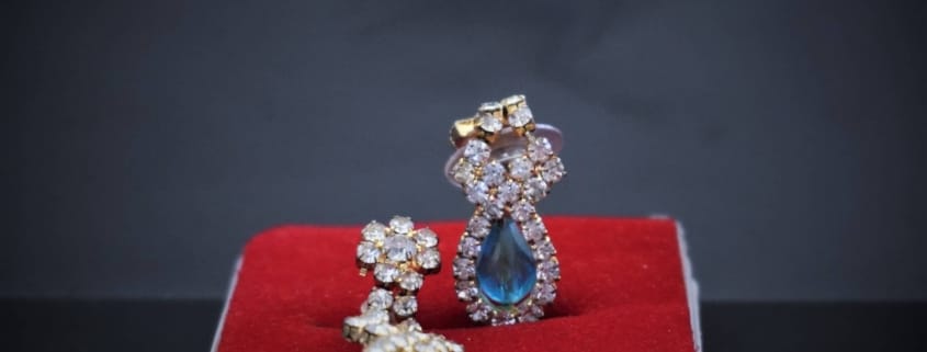 Brangakmeniai safyrai